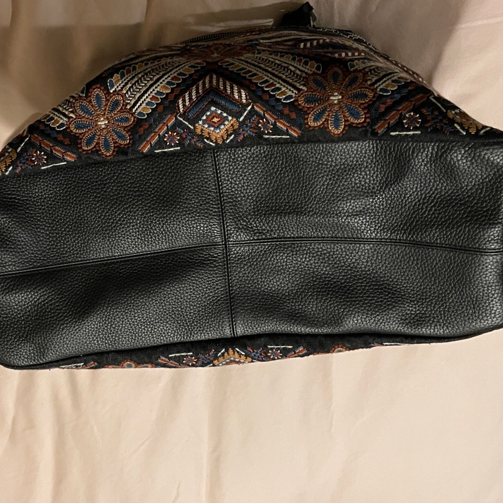Johnny Was Black and Brown Embroidered weekend Bag - Picture 11 of 11